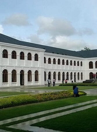 arcade-independence-square