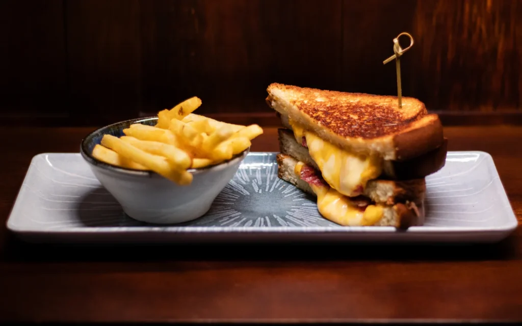 GRILLED CHEESE